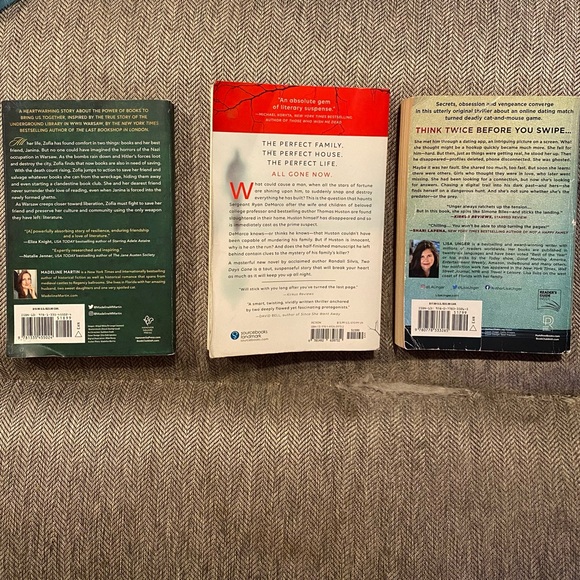 Book Bundle: 3 Awesome Novels - Picture 2 of 2